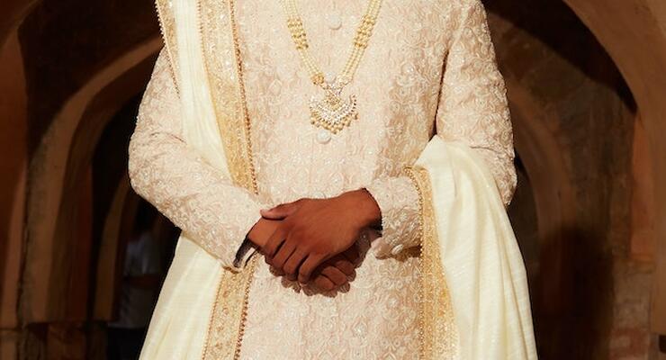 Мужская одежда в Индии: от повседневных курт и лунги до свадебных шервани